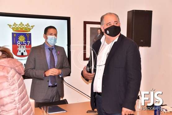 Telde insta al Gobierno canario y al Estado a adoptar medidas para frenar la crisis inmigratoria/TA y Francisco Javier Santana.